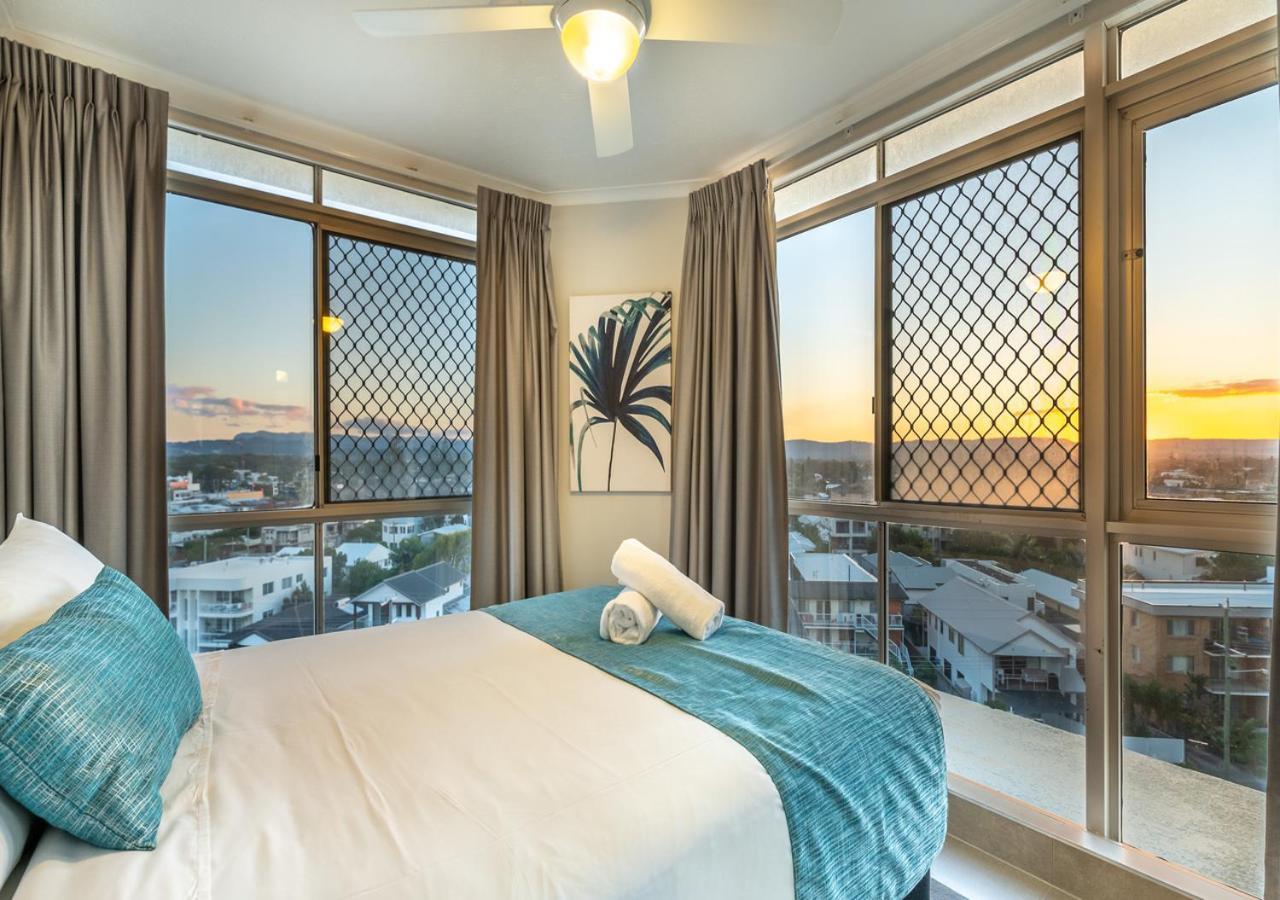 גולד קוסט Foreshore Beachfront Apartments מראה חיצוני תמונה