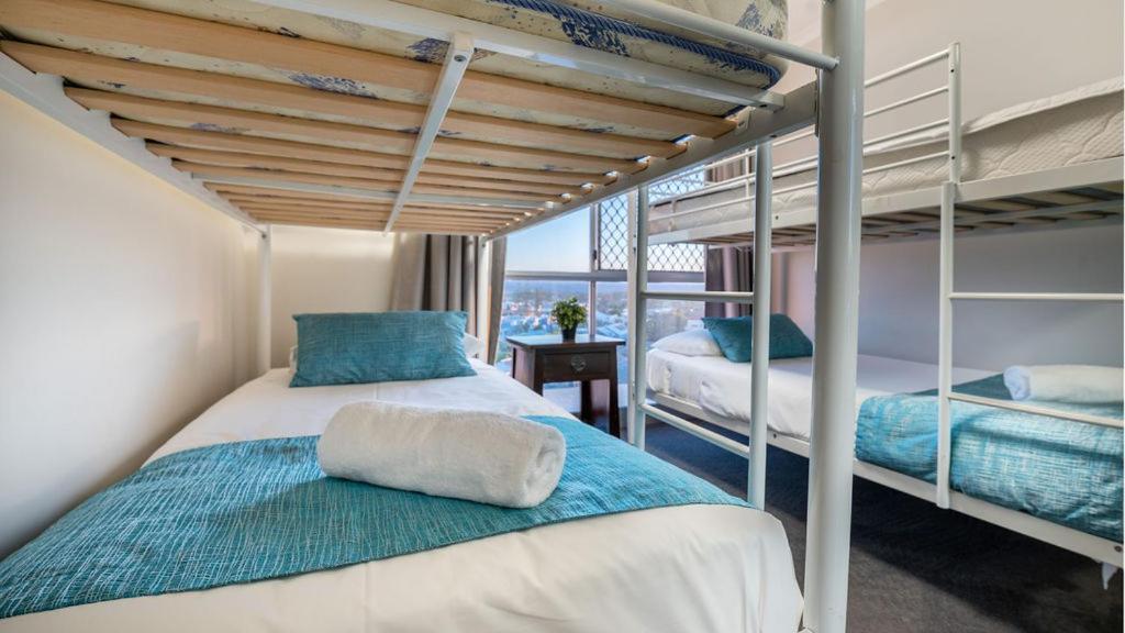 גולד קוסט Foreshore Beachfront Apartments מראה חיצוני תמונה