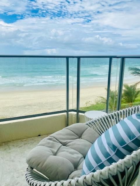 גולד קוסט Foreshore Beachfront Apartments מראה חיצוני תמונה