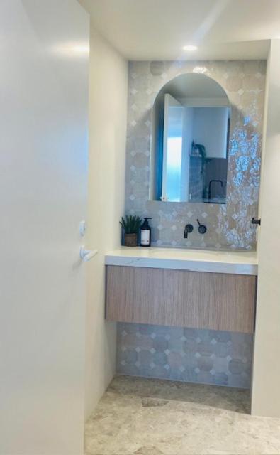 גולד קוסט Foreshore Beachfront Apartments מראה חיצוני תמונה