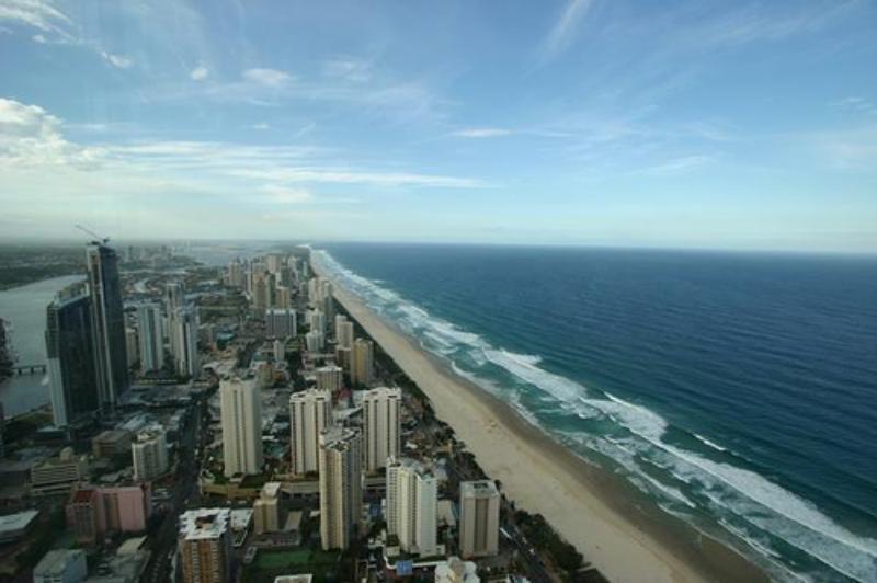 גולד קוסט Foreshore Beachfront Apartments מראה חיצוני תמונה