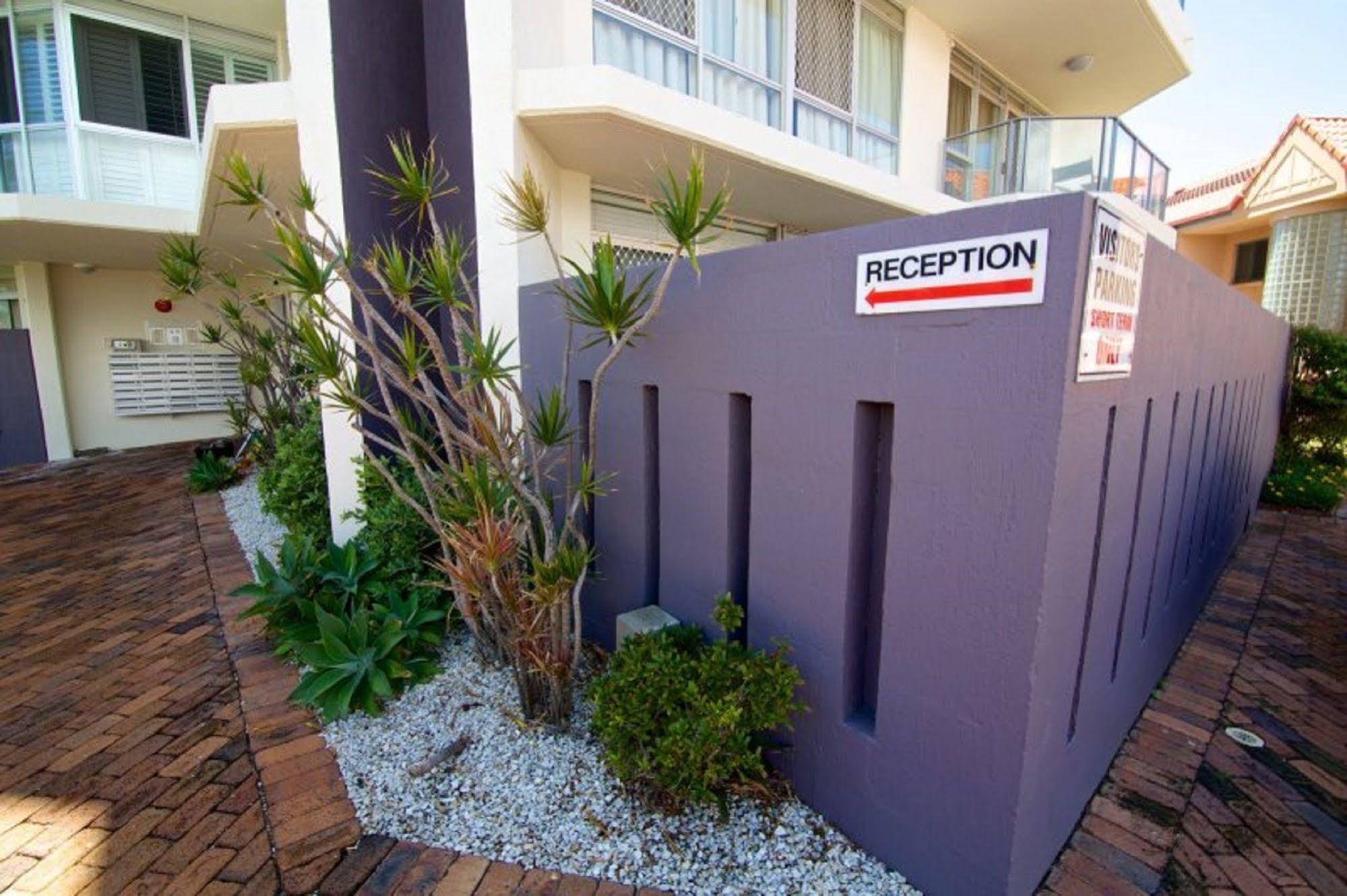 גולד קוסט Foreshore Beachfront Apartments מראה חיצוני תמונה