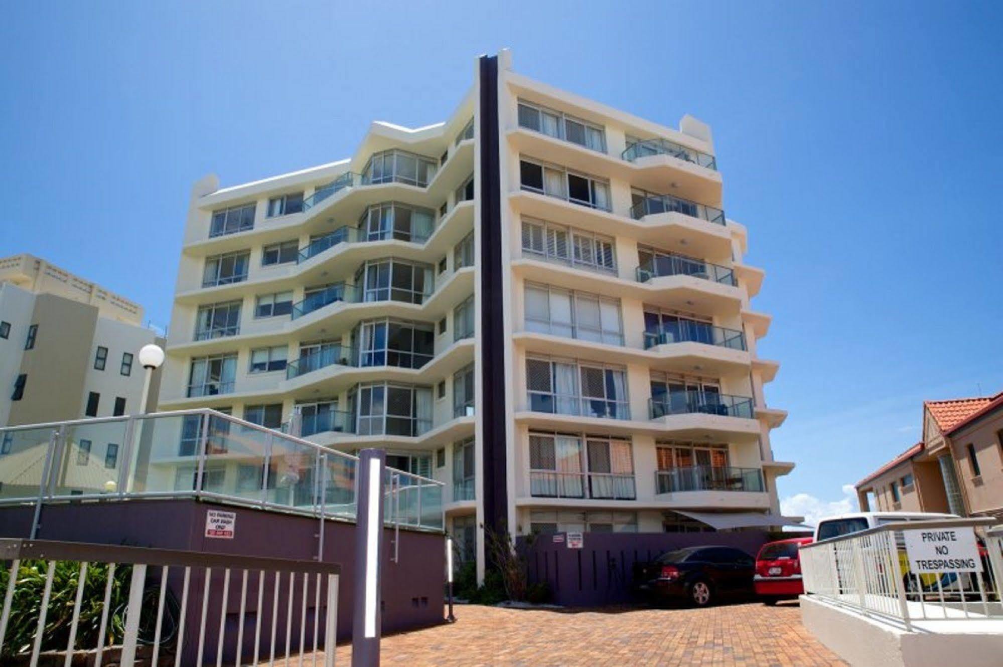 גולד קוסט Foreshore Beachfront Apartments מראה חיצוני תמונה