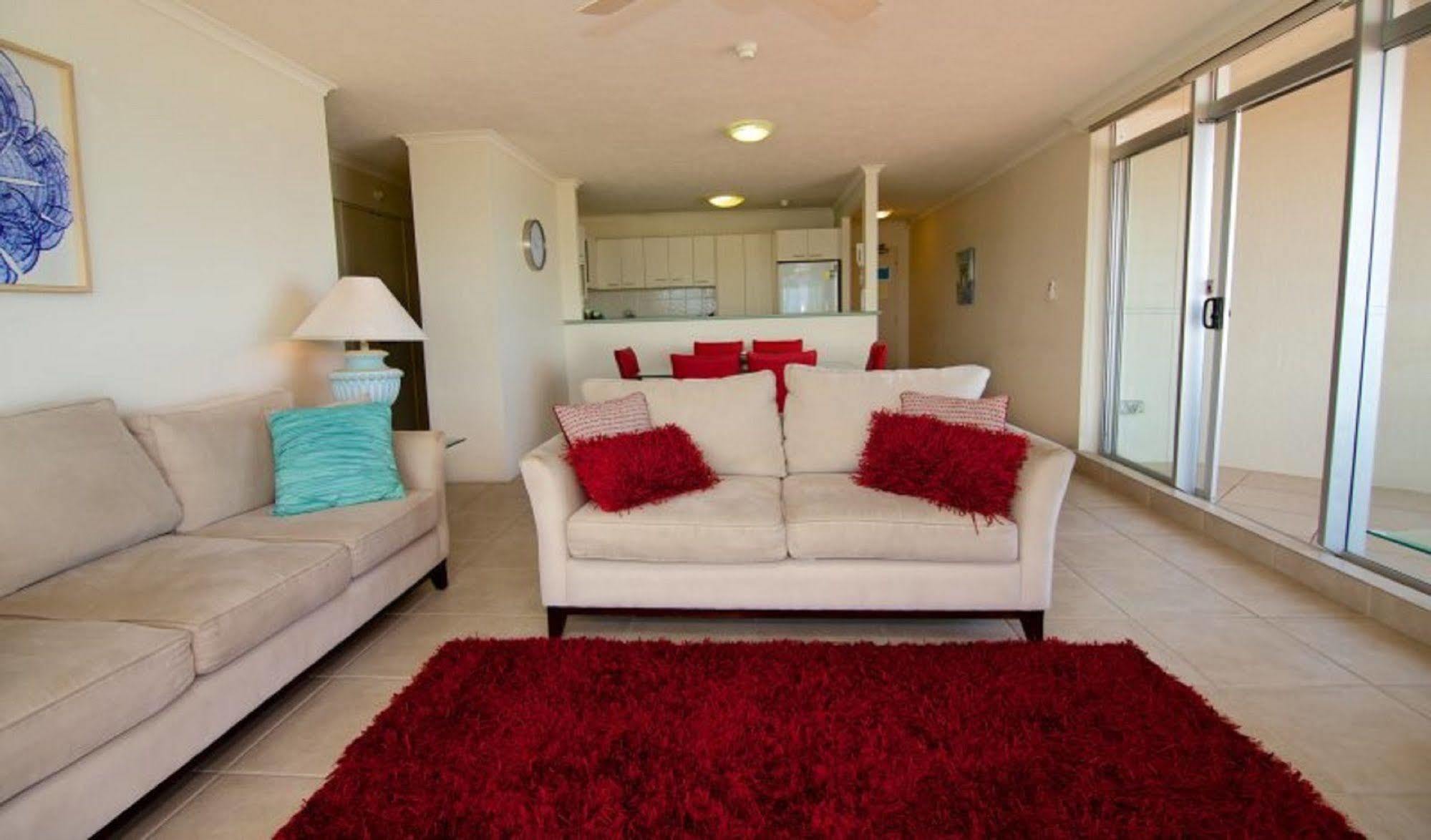 גולד קוסט Foreshore Beachfront Apartments מראה חיצוני תמונה