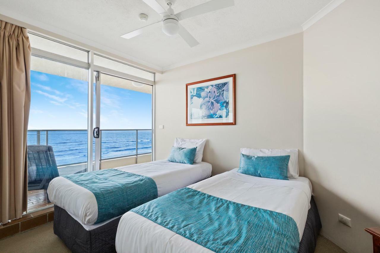 גולד קוסט Foreshore Beachfront Apartments מראה חיצוני תמונה