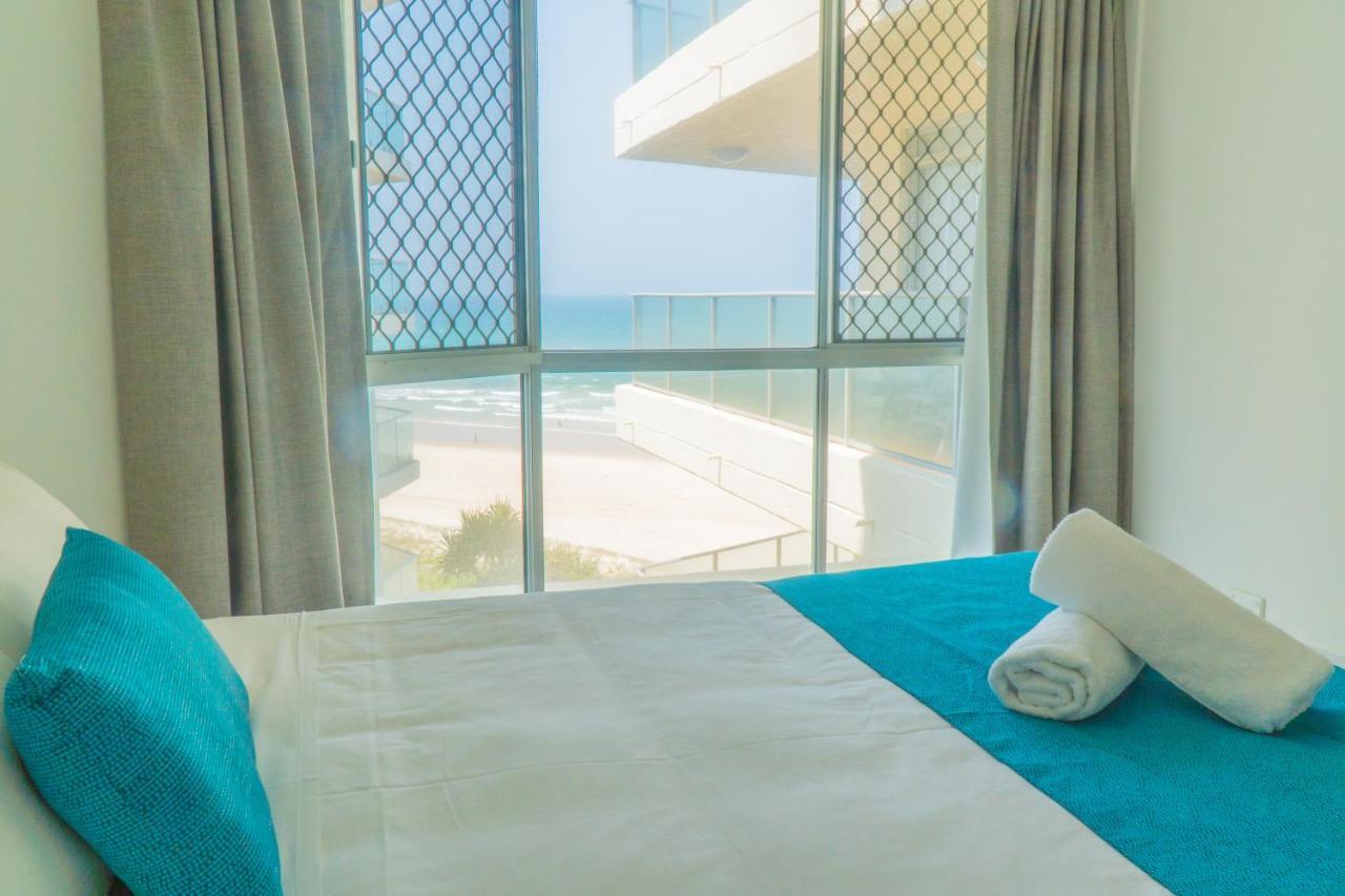 גולד קוסט Foreshore Beachfront Apartments מראה חיצוני תמונה
